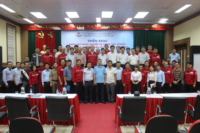 Công ty Điện lực Dầu khí Hà Tĩnh đăng cai tổ chức tập huấn công tác ATVSLĐ